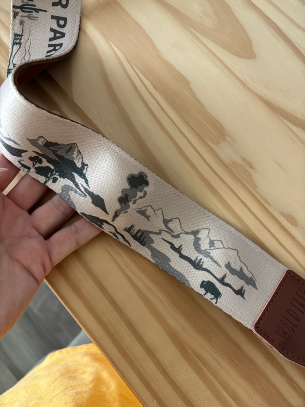 Camera strap - Picture 7 of 7